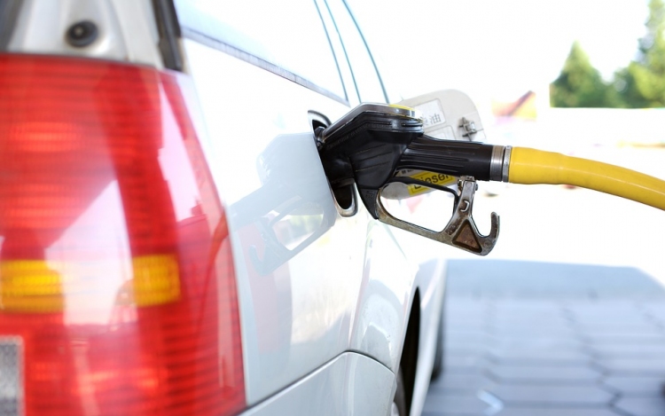 Megint emelkedett az üzemanyagok ára
