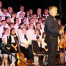A Szélkiáltó együttes koncertje a Piarista Iskola Gyermekkarának közreműködésével (Fotó: Stipkovits Veronika)