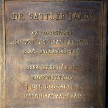 Megemlékezés és koszorúzás Dr. Sattler János sírjánál