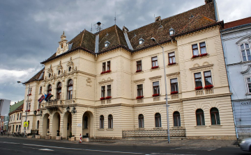 Közmeghallgatás és lakossági fórum