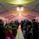 Szent György Lovagrend - száz méteres szentkalács osztása, adventi gyertya gyújtás (Fotó: Horváth Attila)