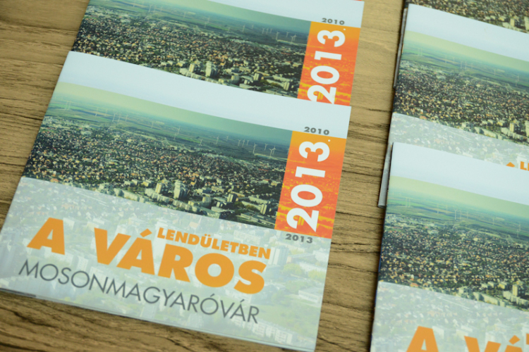 Mosonmagyaróvári sportcsarnok támogatói szerződésének aláírására