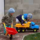 A Pillangó Óvoda és Mini Bölcsöde közös húsvétolása a Mosonmagyaróvári Mentőszolgálat gyermekeivel