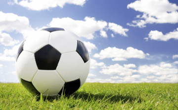 Amerikai foci indul Rajkán