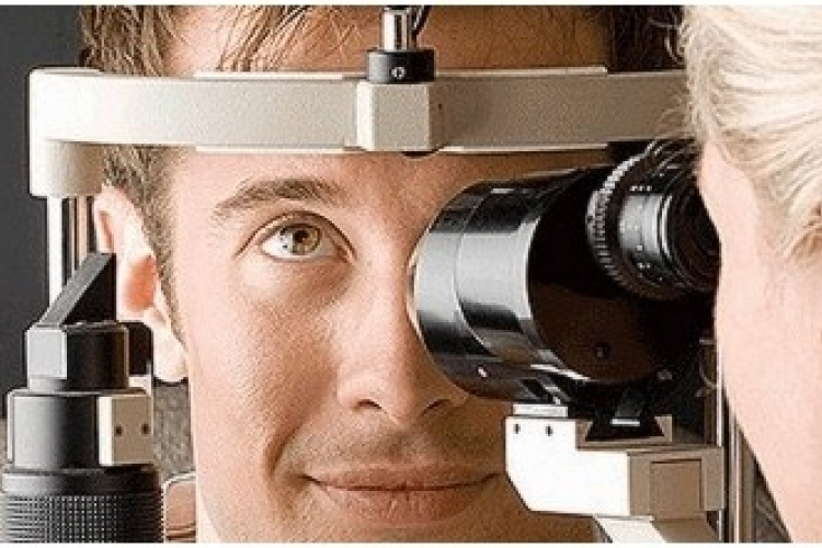 A Lions Club Mosonmagyaróvár Ingyenes Szemszűrést tart