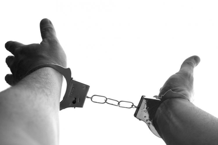 Hét év bujkálás után fogtak el egy csalót