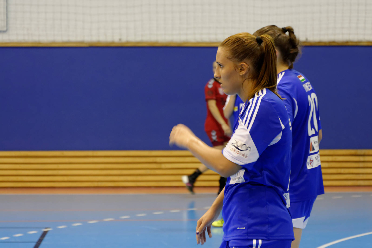 Női kézilabda NBI, alapszakasz 2. forduló: MKC SE - Dunaújváros Kohász KA (21:22) (Fotó: Horváth Attila)