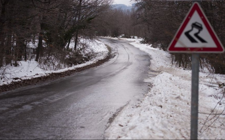 Hó, eső, ónos eső is várható