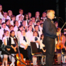 A Szélkiáltó együttes koncertje a Piarista Iskola Gyermekkarának közreműködésével (Fotó: Stipkovits Veronika)