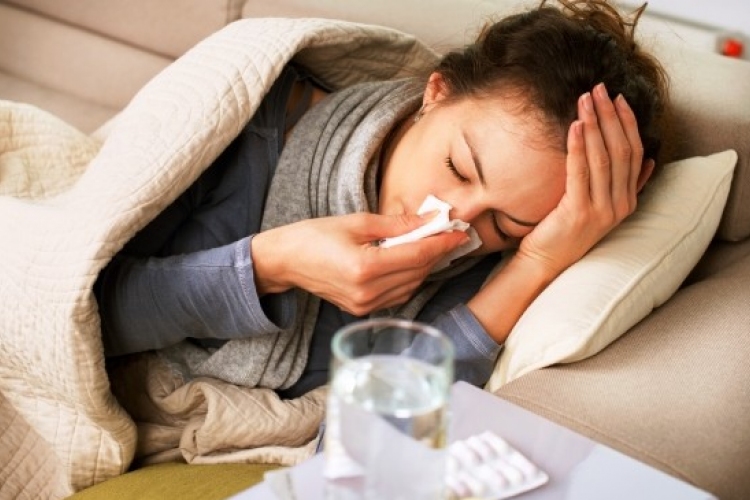 Gyorsan terjed az influenza, de megyénkben még nincs járvány