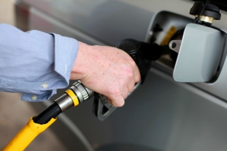 A héten másodszor csökkent az üzemanyagok ára