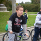 Kerékpáros ügyességi verseny (Fotó: Nagy Mária)