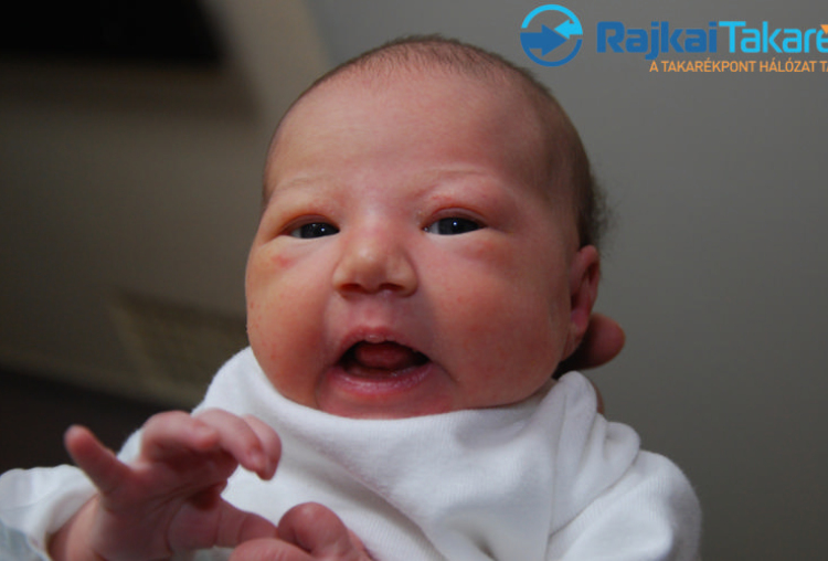 Szabolcsi Anna Violetta, 2900 gr. Újrónafő