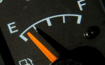 Emelkedik a benzin ára