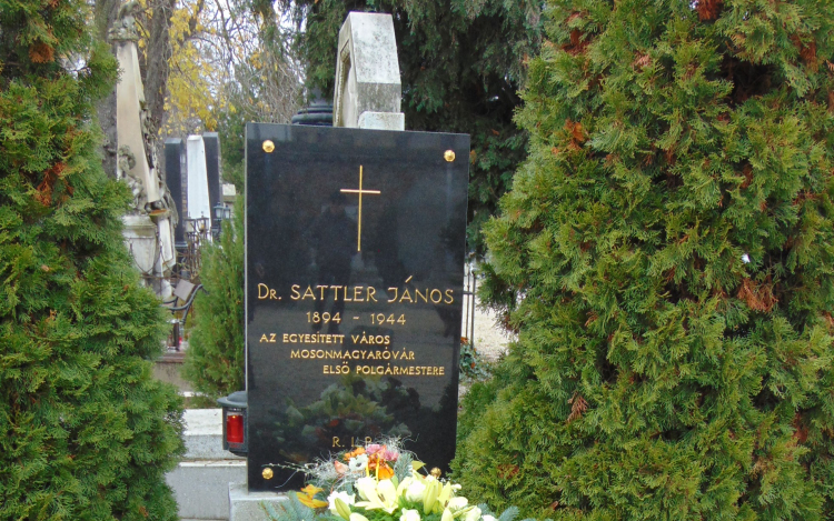 Tisztelgés az egyesített város első polgármestere előtt