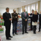 Angyalok csomagjainak átadója (Fotó: Nagy Mária)