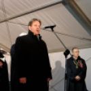 Szent György Lovagrend - száz méteres szentkalács osztása, adventi gyertya gyújtás (Fotó: Horváth Attila)