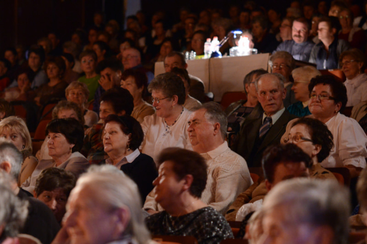 Nyugdíjas Ki-Mit-Tud DÖNTŐ 2014  (14:00 - 15:00)