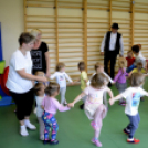 Gyereknap a Pillangó Óvodában és Mini Bölcsődében, a Kislaptáros zenekarral