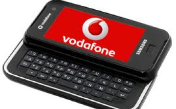 Átvállalja a hóban rekedtek telefon- és SMS-költségeit a Vodafone