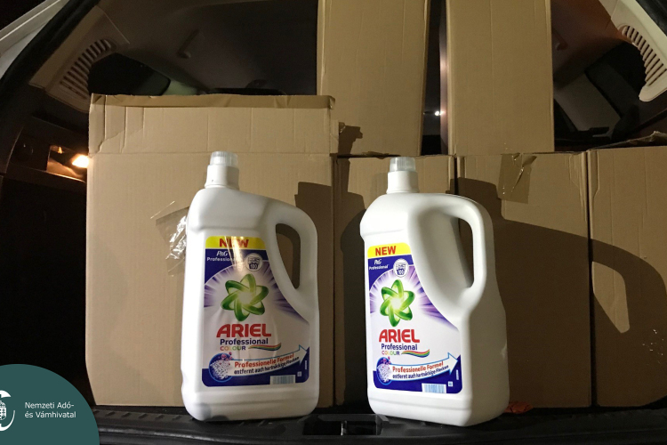 Hamis mosószert szállítottak a román furgonokban