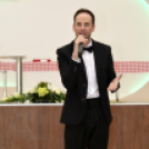 Jótékonysági süteménysütő verseny