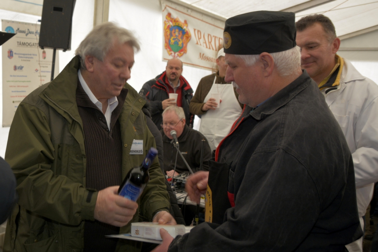 V. KOLBÁSZTÖLTŐ VERSENY ÉS FESZTIVÁL 