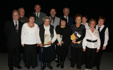 VII. Nyugdíjas versmondó verseny