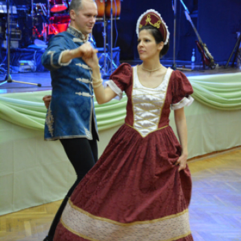 Polgári bál (Fotó: Nagy Mária)