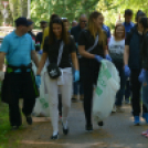 Az MKC SE és az MTE 1904 csapata is csatlakozott a Teszedd! önkéntes szemétszedő akciójához (Fotó: Bánhegyi István)