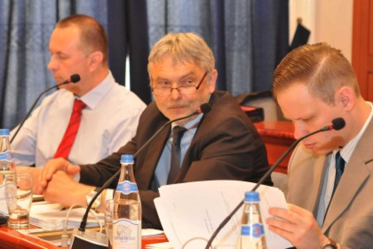 Kilépett a frakcióból Szabó Miklós