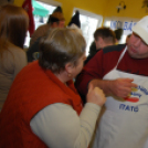 Kolbásztöltő verseny (Fotó: Nagy Mária)