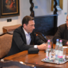 Kép-mutatás - előadó: Csalló Gábor (Fotó: Nagy Mária)