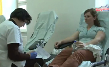 Az idei első véradás