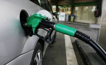 Február 21-én drágul a gázolaj, a benzin ára nem változik