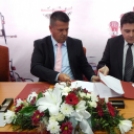 Az első támogatási szerződés a mosonmagyaróvári Sportcsarnokhoz
