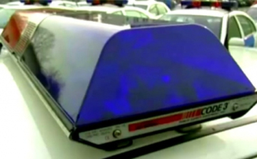 Egy kisteherautó és egy személygépkocsi ütközött