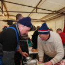 Kolbásztöltő verseny (Fotó: Nagy Mária)