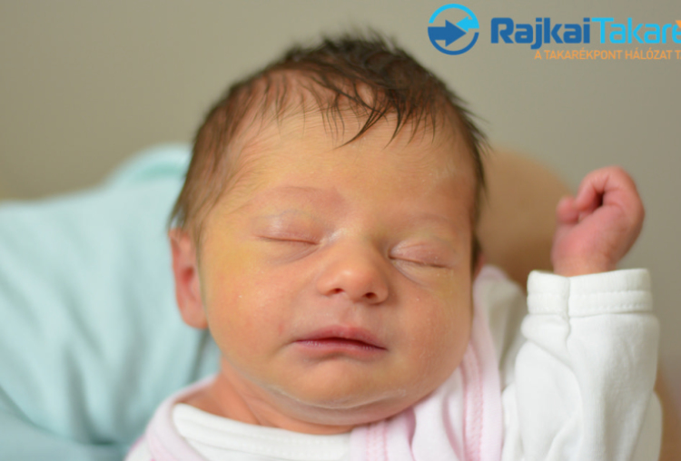 Baucsek Hanna, 2330 gr. Kisbodak