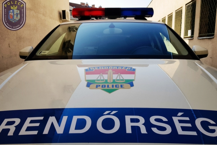 Egy férfi 150 ezer forintot fizetett egy nőért egy másik férfinak Dombóváron