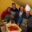 Kolbásztöltő verseny (Fotó: Nagy Mária)