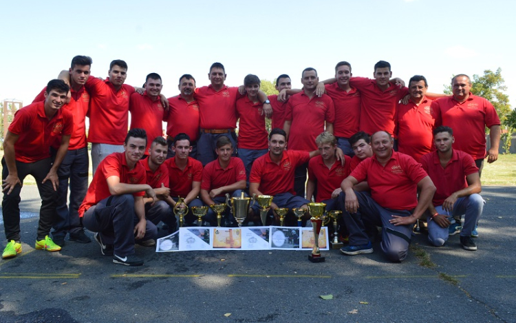 Tucatnyi serleggel távoztak a lipóti önkéntesek az önkéntes tűzoltók II. fokozatú versenyéről 