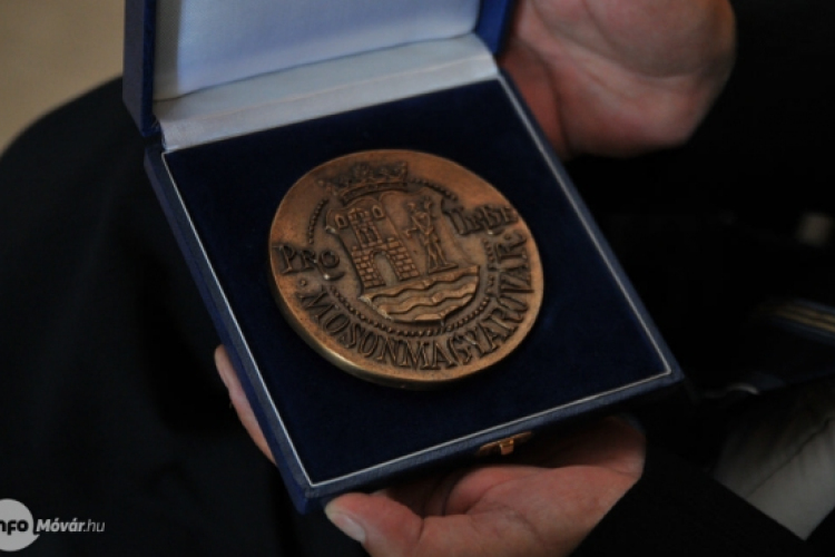 Pro Urbe Díj átadása