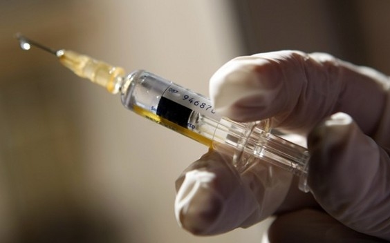 Tiszti főorvos: 1,3 millió ingyenes influenza elleni oltás van