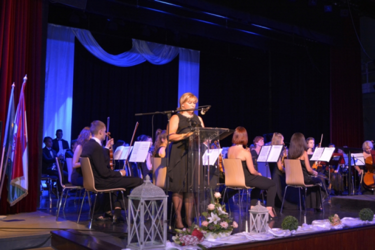 PIOTRKÓW TRYBUNALSKI ÉS A MOSONYI MIHÁLY ZENEISKOLA KONCERTJE