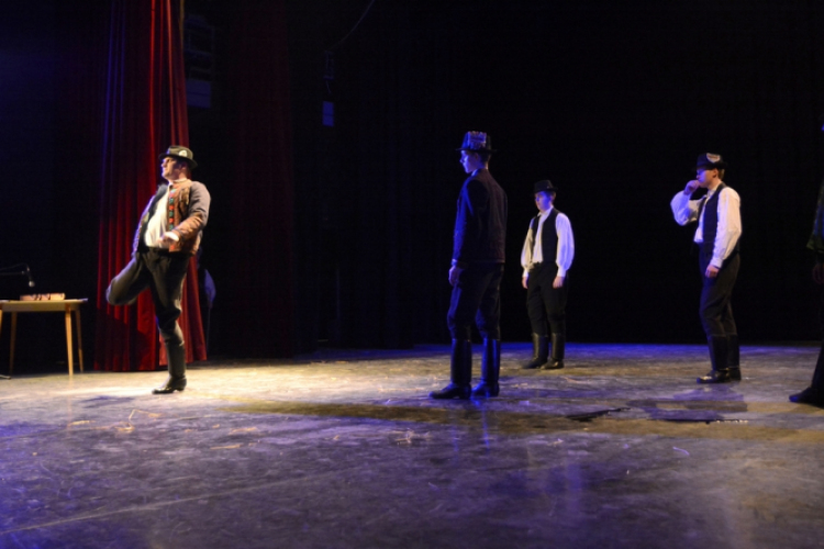 Lajta Néptánc Együttes, Betlehemezés