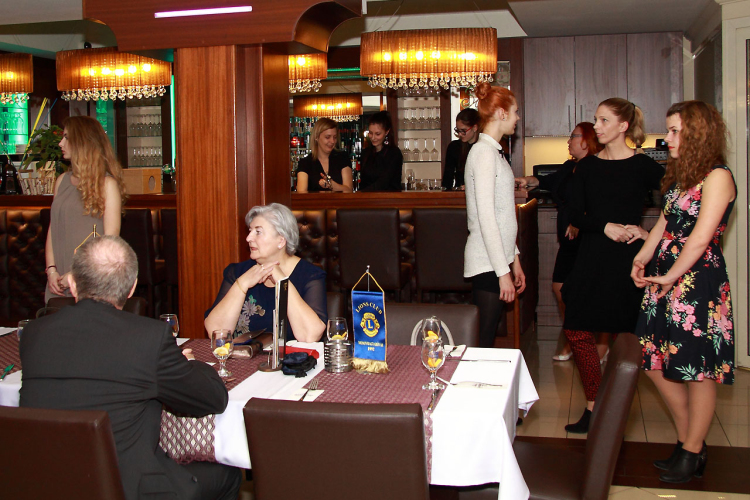  Vak Randi - Jótékonysági program, a  Lions Club Mosonmagyaróvár szervezésében