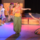  Broadway Show a Fehér Lóban