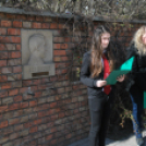 Költészet napi koszorúzás (Fotó: Nagy Mária)