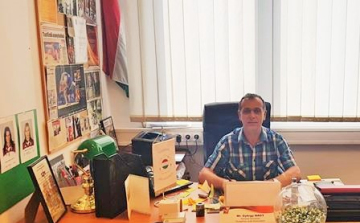 Ötödször is a főtitkári székben